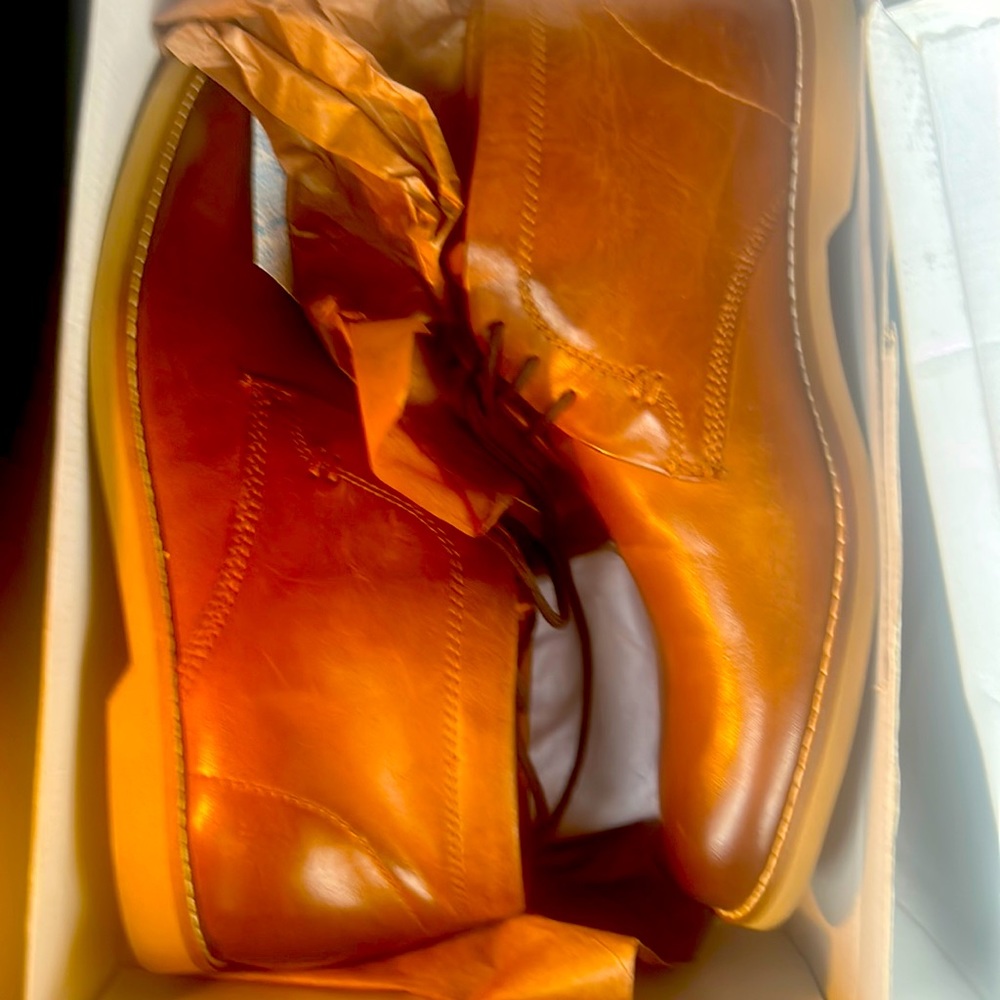 Venturini dress shoes brand new